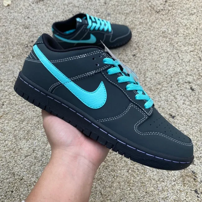 Tiffany & Co. X Dunk Low