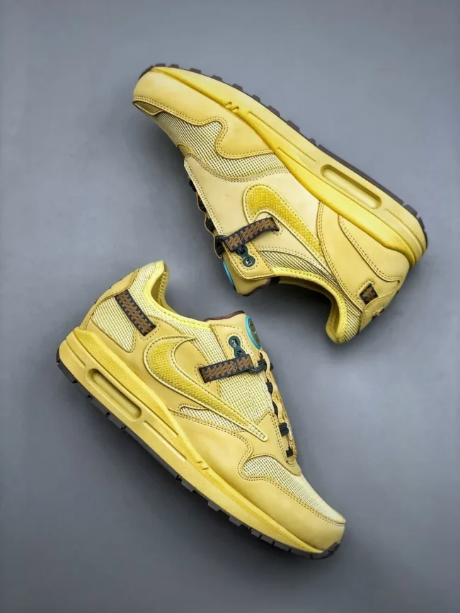 Tscott X Air Max 1 Saturn Gold