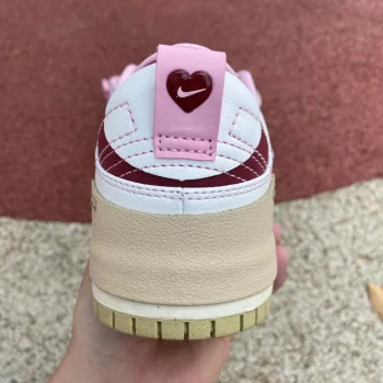 Dunk Low Disrupt 2 Valentine's Day