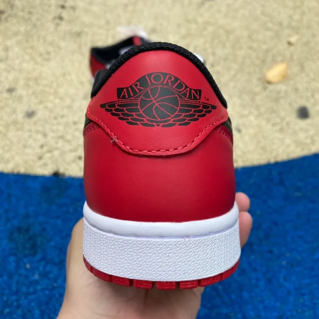 AJ 1 Retro Low Og Black Toe