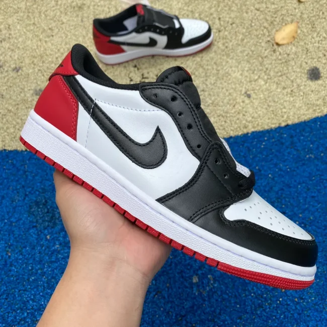 AJ 1 Retro Low Og Black Toe