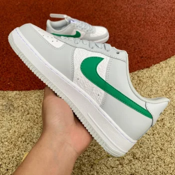 Af 1 Low Embossed Hoops - Pine Green