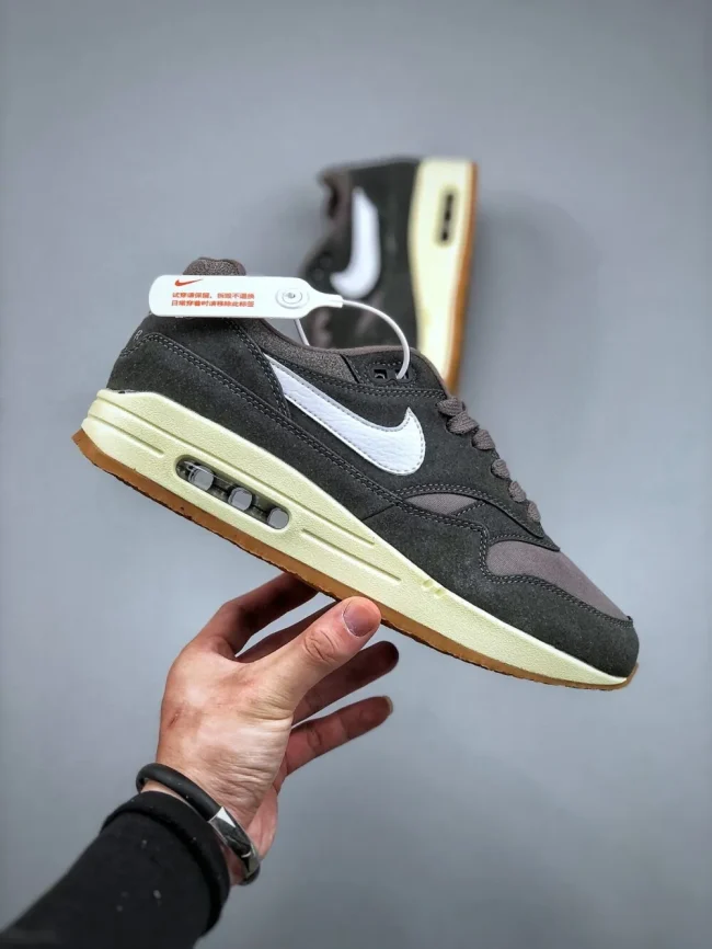 Air Max 1 Premium Crepe - Soft Grey