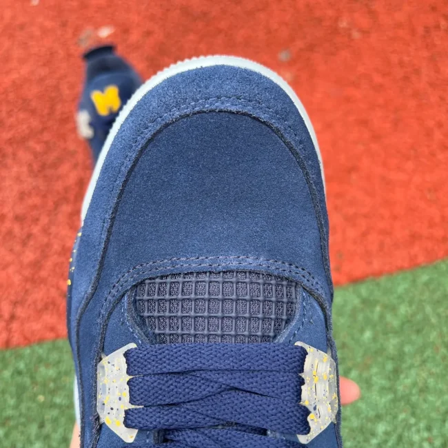 AJ 4 Retro Michigan Wolverines Pe