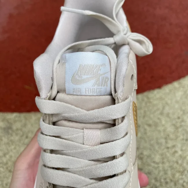 Af 1 '07 Essential Sanddrift Gold