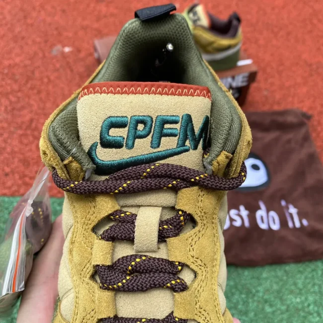 Cactus Plant Flea Market X Dunk Low Sp Tan Mossy Green