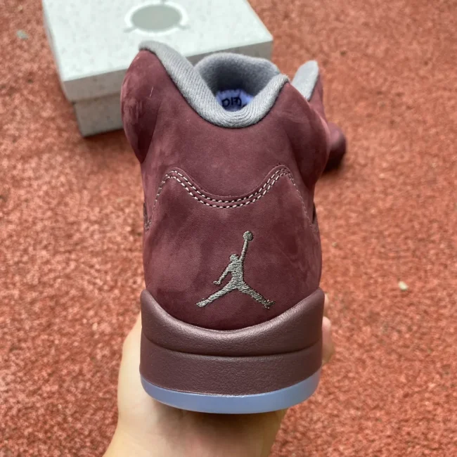 Aj 5 Retro Se Burgundy (2023)