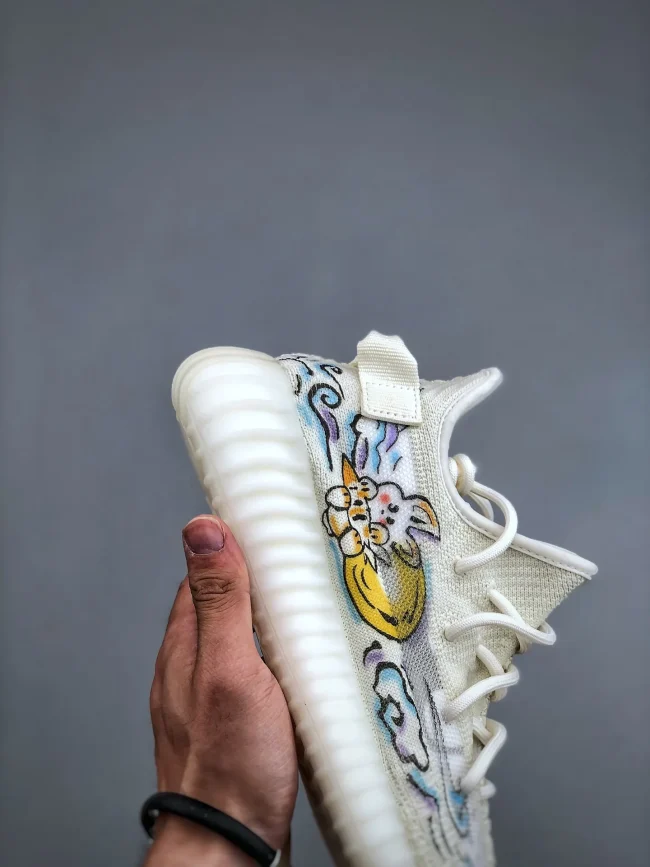 Yzy Boost 350 V2 Bone Bunny