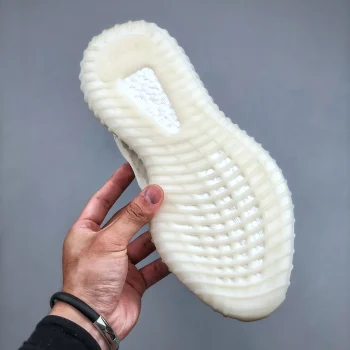 Yzy Boost 350 V2 Bone Bunny