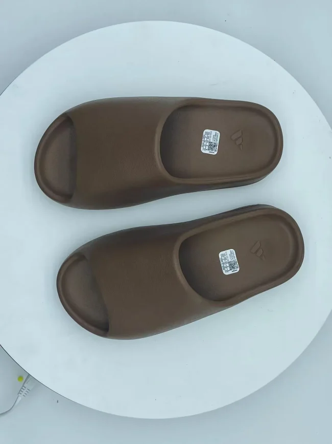 Yzy Slides Flax