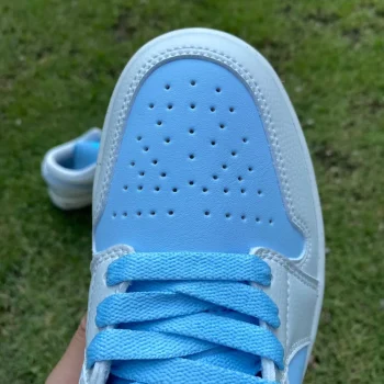 AJ 1 Low Se Reverse Ice Blue