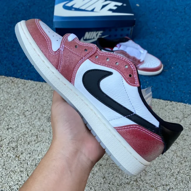 Trophy Room X AJ 1 Low Og