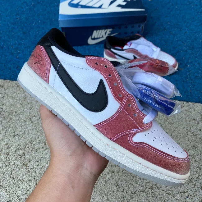 Trophy Room X AJ 1 Low Og