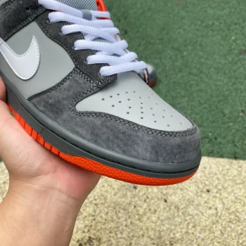 Jeff Staple X Dunk Low Pro Sb Pigeon