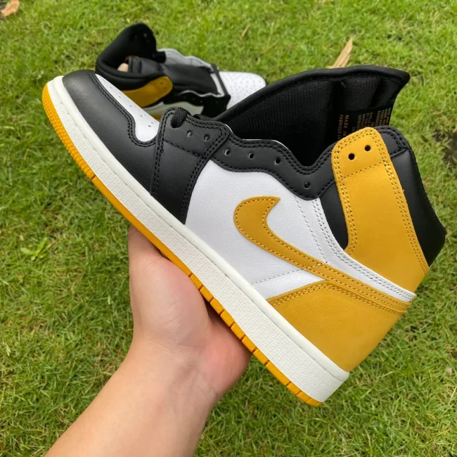 AJ 1 Retro High Og Best Hand In The Game - Yellow Ochre