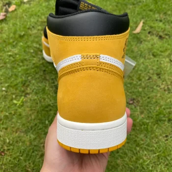 AJ 1 Retro High Og Best Hand In The Game - Yellow Ochre