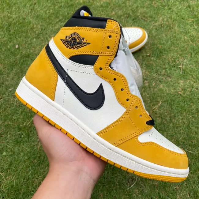 AJ 1 Retro High Og Yellow Ochre