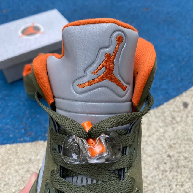 Aj 5 Retro Olive 2024