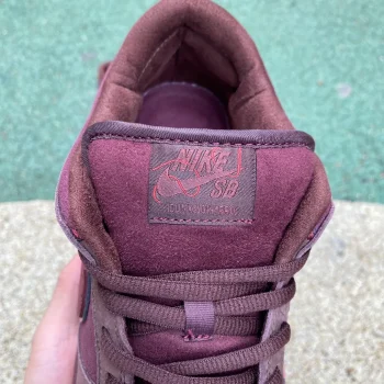 Sb Dunk Low Premium City Of Love Collection - Burgundy Crush