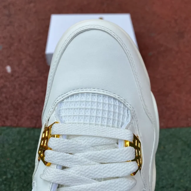 AJ 4 Retro Sail Metallic Gold