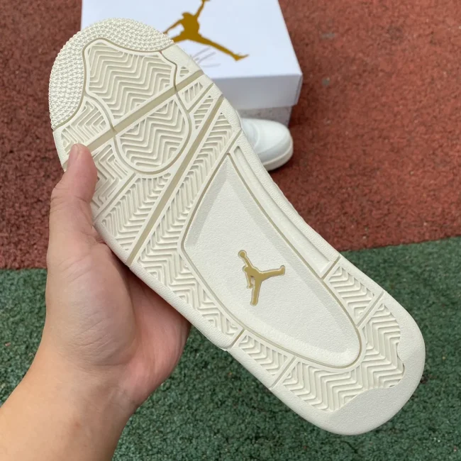 AJ 4 Retro Sail Metallic Gold