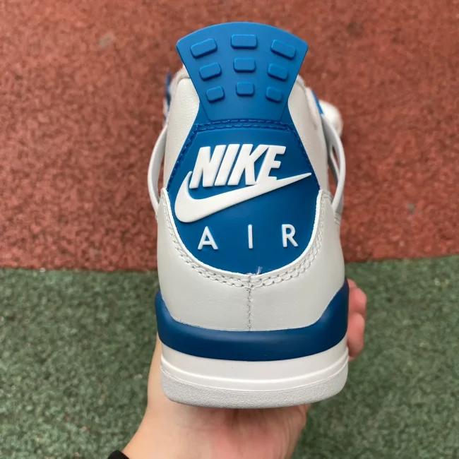 AJ 4 Retro Military Blue 2024