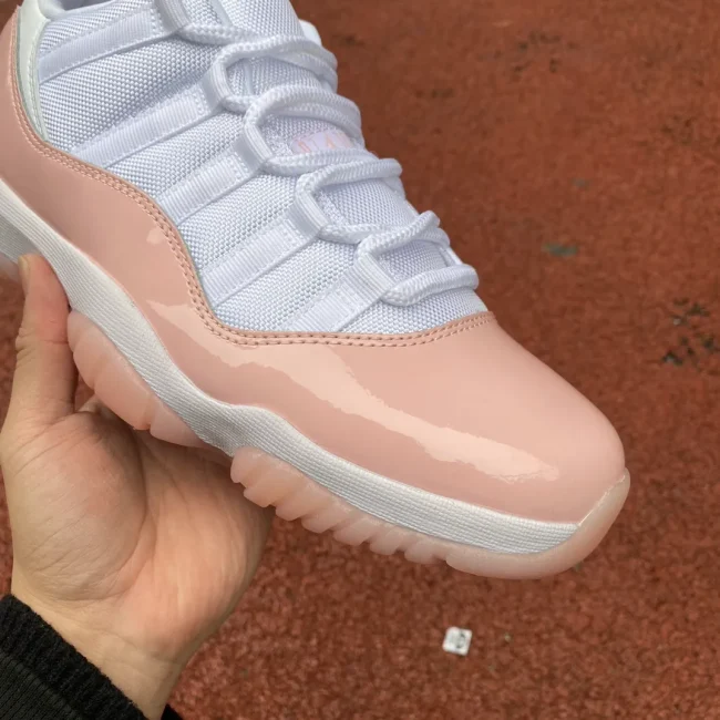 AJ 11 Retro Low Legend Pink