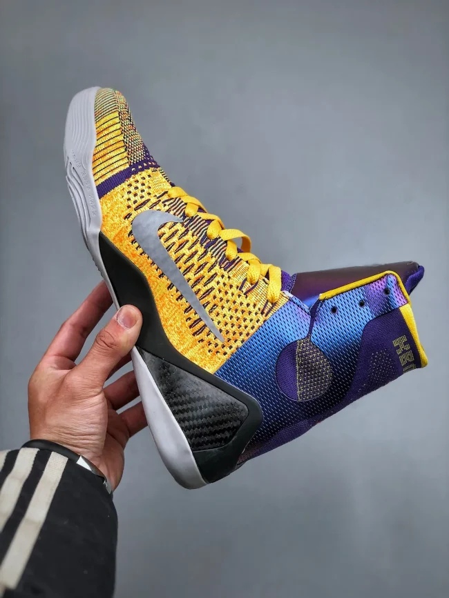 Kobe 9 Elite Team Showtime