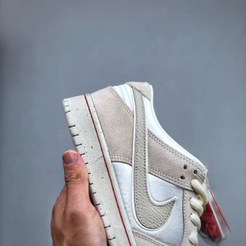 Dunk Low Premium Sb City Of Love Collection - Light Bone