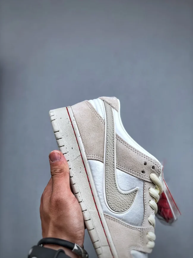 Dunk Low Premium Sb City Of Love Collection - Light Bone