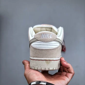 Dunk Low Premium Sb City Of Love Collection - Light Bone