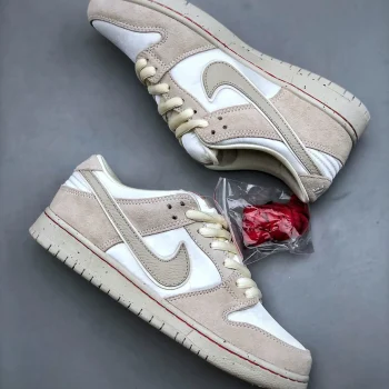 Dunk Low Premium Sb City Of Love Collection - Light Bone