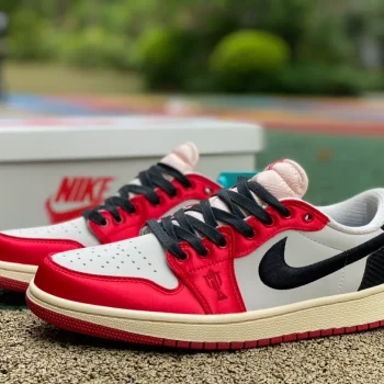 Trophy Room X AJ 1 Retro Low Og Sp Rookie Card - Away