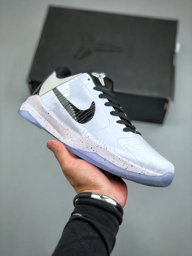 Zoom Kobe 5 Protro White Black