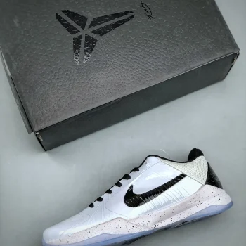 Zoom Kobe 5 Protro White Black