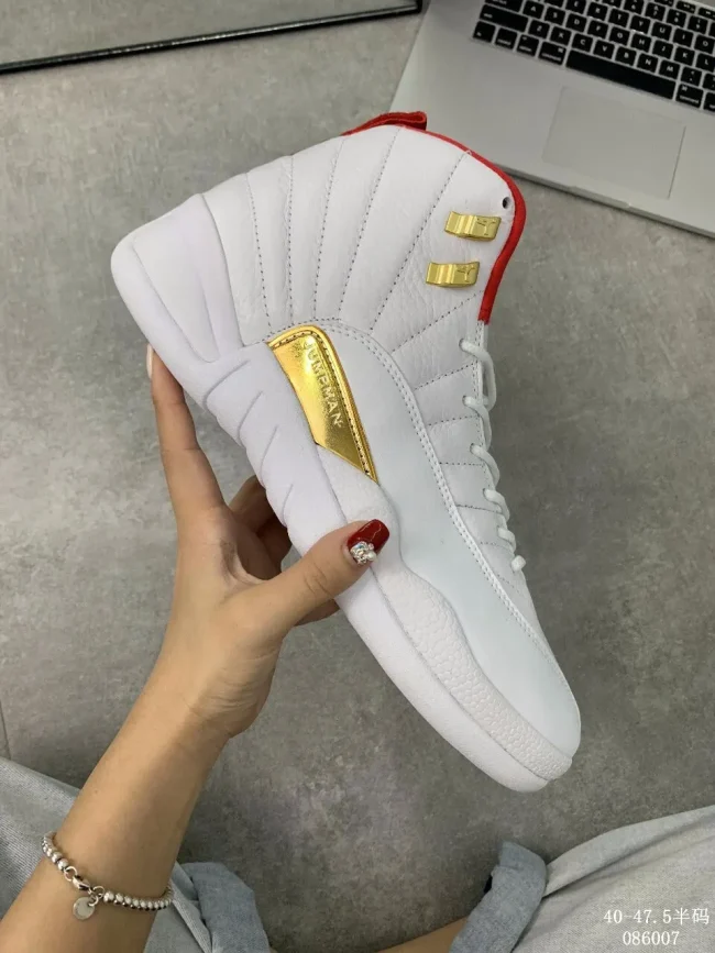 AJ 12 Retro Fiba