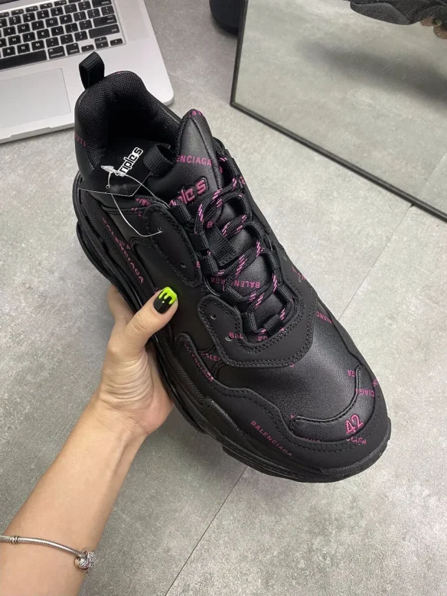 Balen Allover Logo Triple S Black/pink