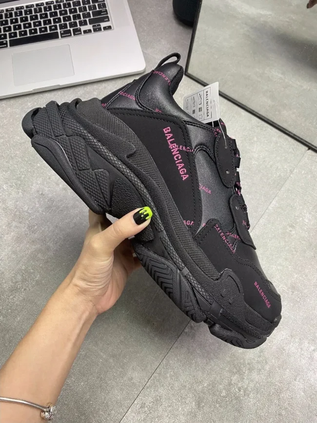 Balen Allover Logo Triple S Black/pink