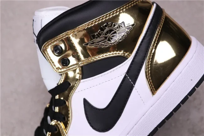 AJ 1 Mid Se White Metallic Gold