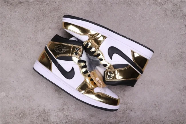 AJ 1 Mid Se White Metallic Gold