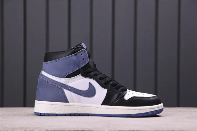 AJ 1 Retro High Og Blue Moon