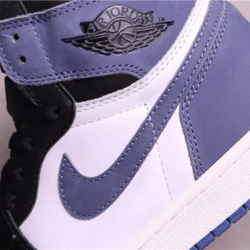 AJ 1 Retro High Og Blue Moon