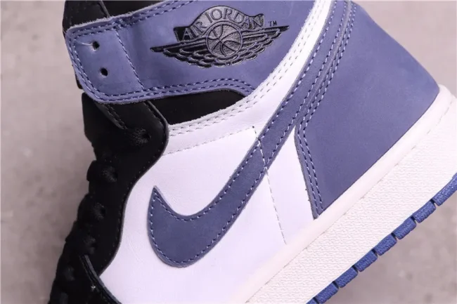 AJ 1 Retro High Og Blue Moon