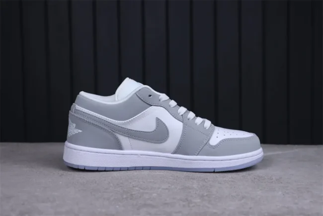 AJ 1 Low White Wolf Grey