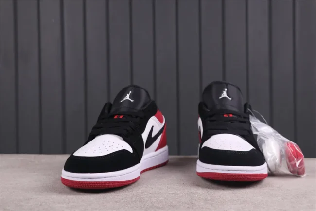 AJ 1 Low Black Toe