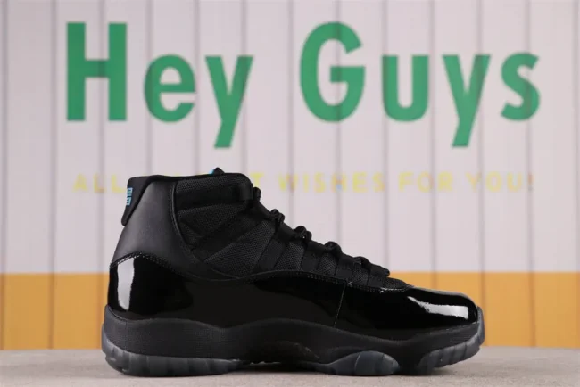 AJ 11 Retro Gamma Purple