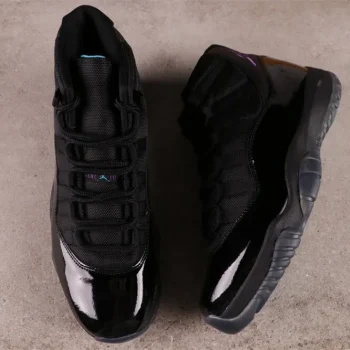 AJ 11 Retro Gamma Purple